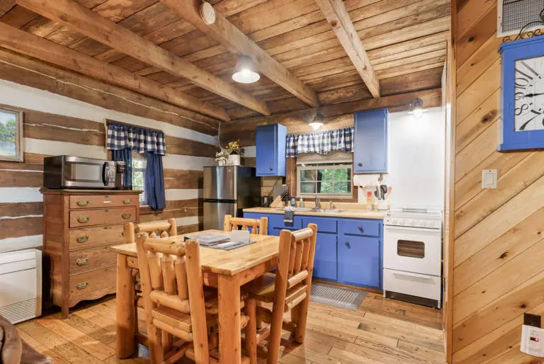 Blue Log Cabin 61907