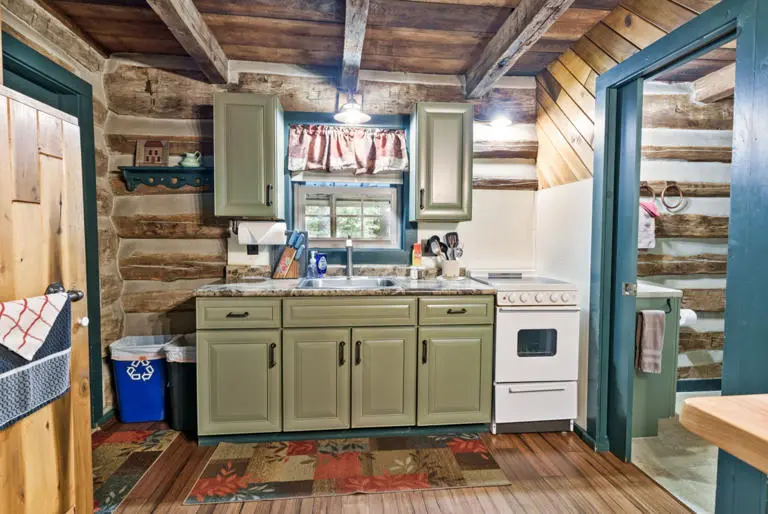 Green Log Cabin 6Cb19 Green Log Cabin 6Cb19