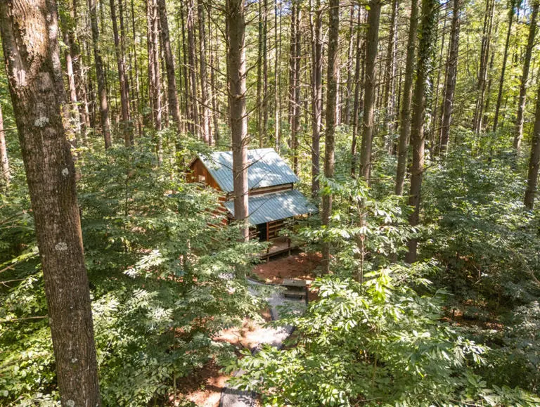 Green Log Cabin Aea68 Green Log Cabin Aea68