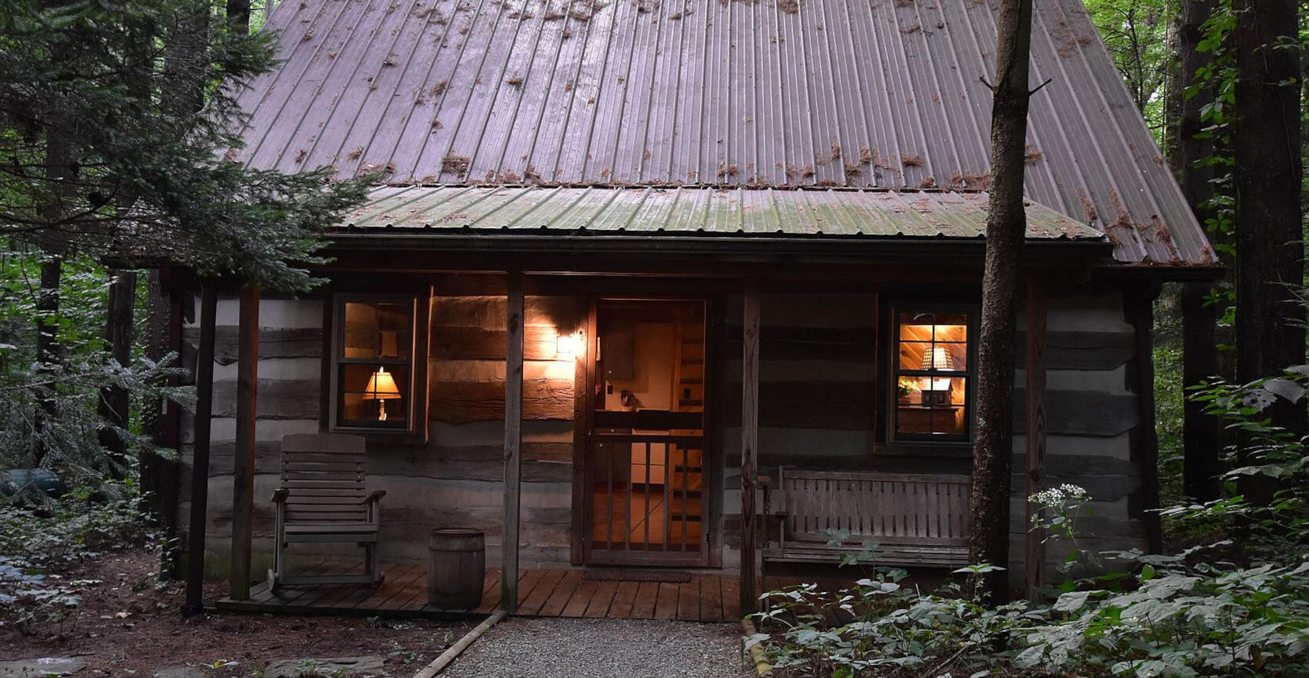 Frontier Log Cabins Hocking Hills